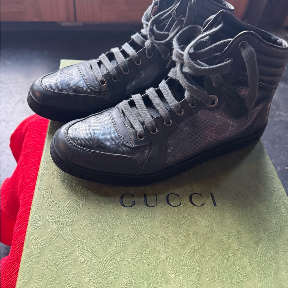 Gucci Men's Gray and Black High-Top Sneakers